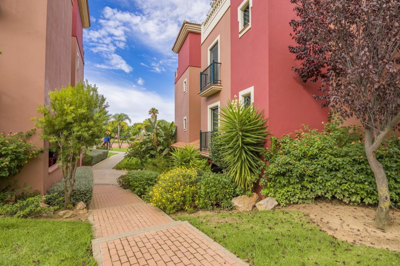 Prado Golf By H Apartment Isla Canela Ngoại thất bức ảnh