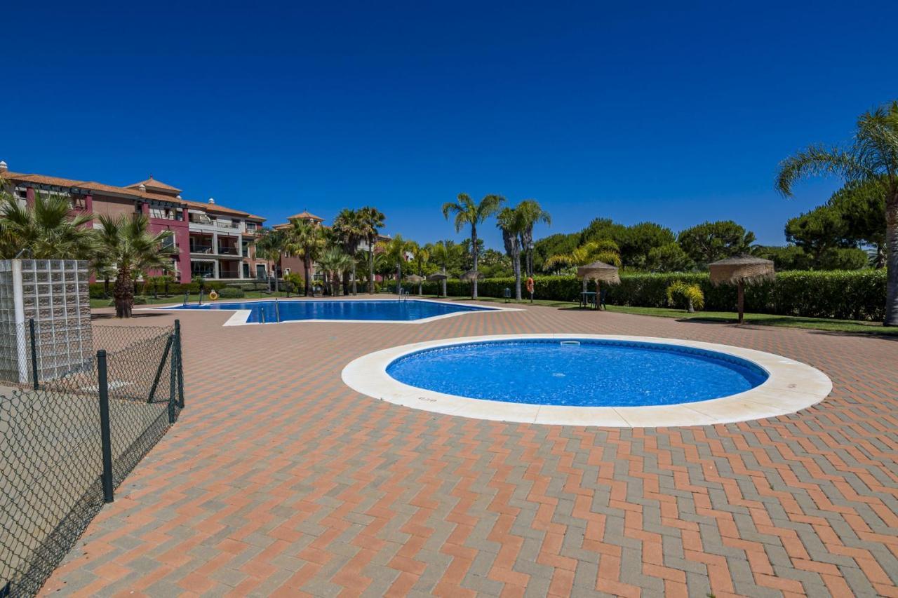 Prado Golf By H Apartment Isla Canela Ngoại thất bức ảnh